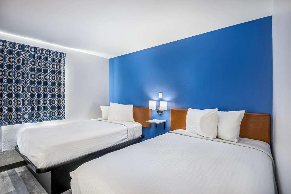 Americas Best Value Inn East Peoria Bilik gambar