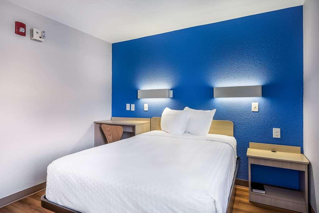 Americas Best Value Inn East Peoria Bilik gambar