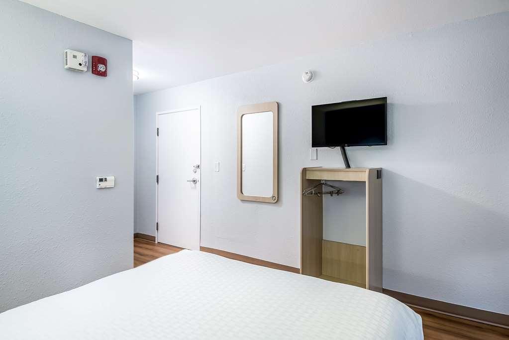 Americas Best Value Inn East Peoria Bilik gambar