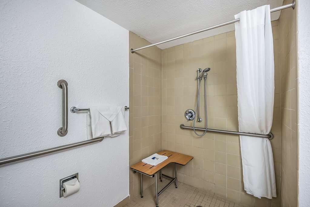 Americas Best Value Inn East Peoria Bilik gambar