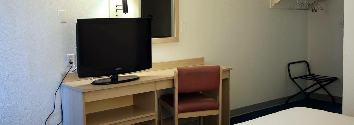 Americas Best Value Inn East Peoria Luaran gambar